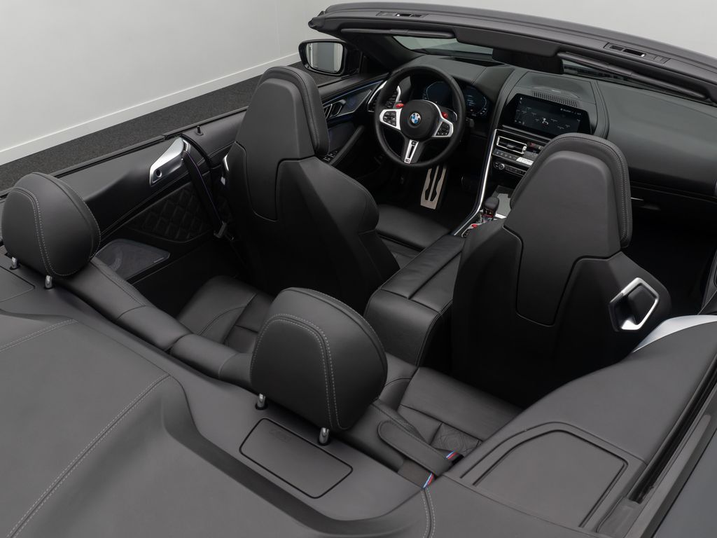 BMW M8 2022