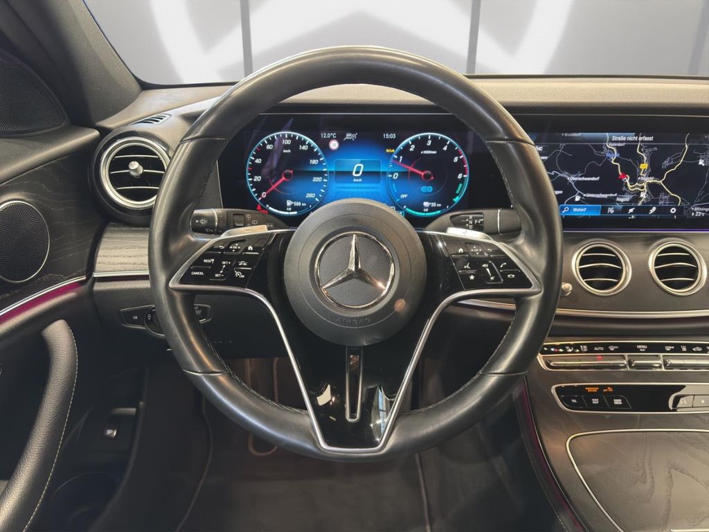 Mercedes-Benz E 300 2022