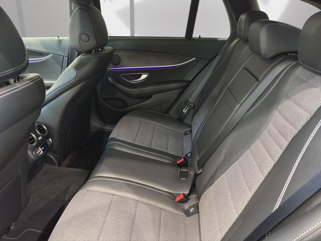 Mercedes-Benz E 300 2022