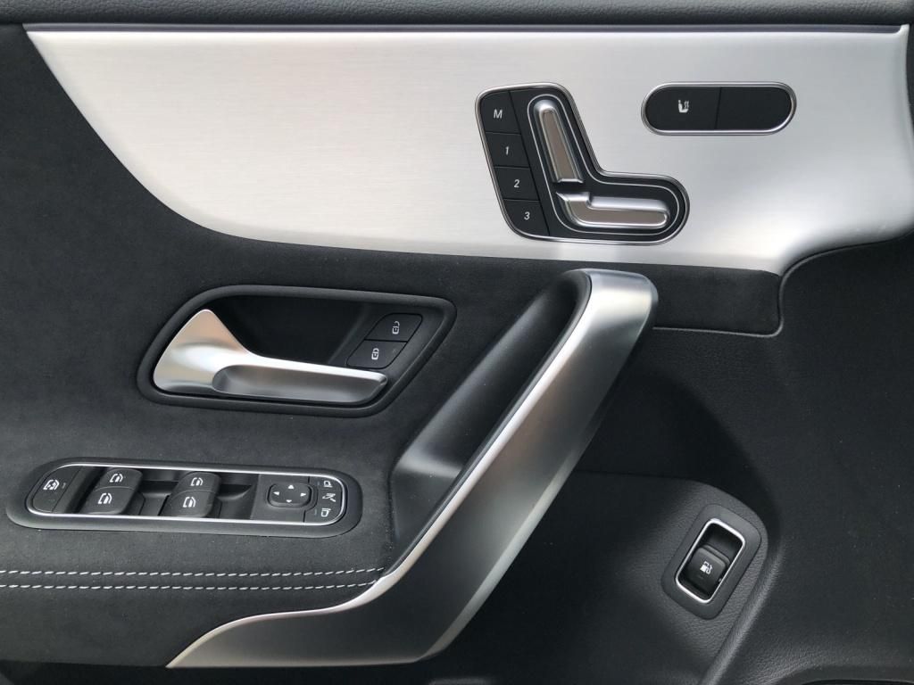 Mercedes-Benz CLA 250 2025