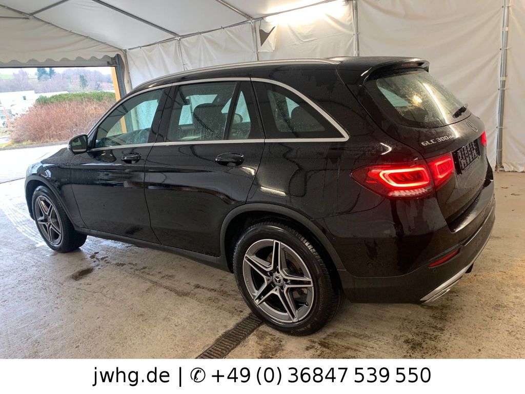 Mercedes-Benz GLC 300 2021