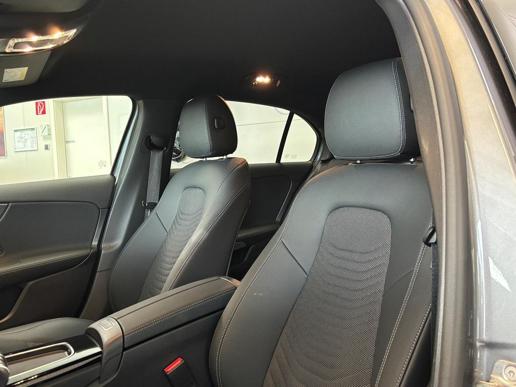 Mercedes-Benz A 250 2025