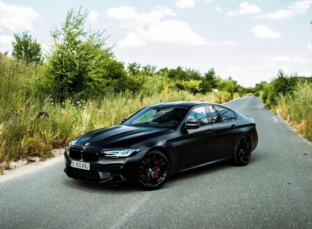 BMW M5 2022
