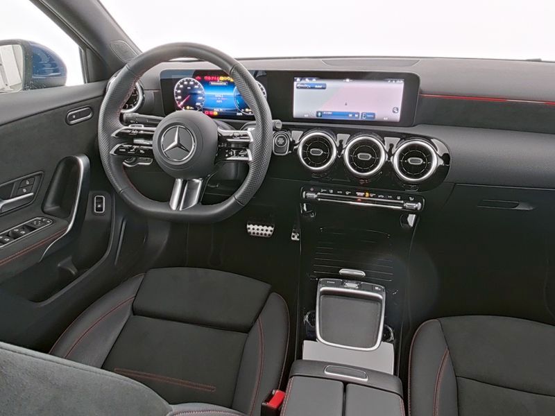 Mercedes-Benz A 250 2025