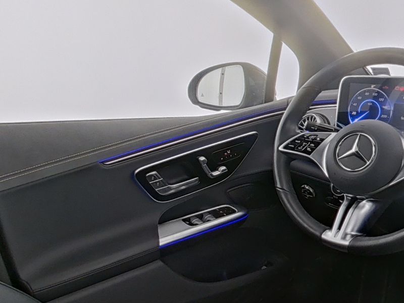 Mercedes-Benz EQE 2024