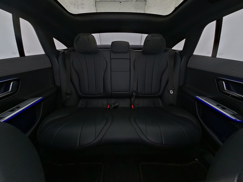 Mercedes-Benz EQE 2024