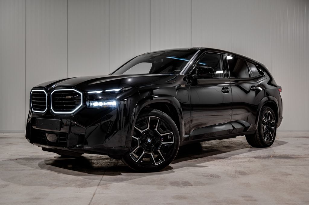 BMW XM 2023