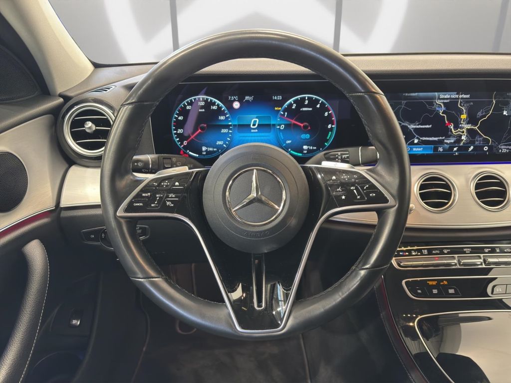 Mercedes-Benz E 300 2022