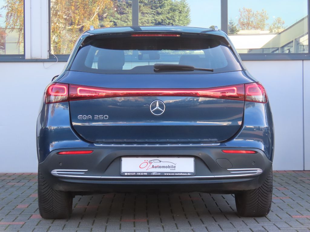 Mercedes-Benz EQA 2022