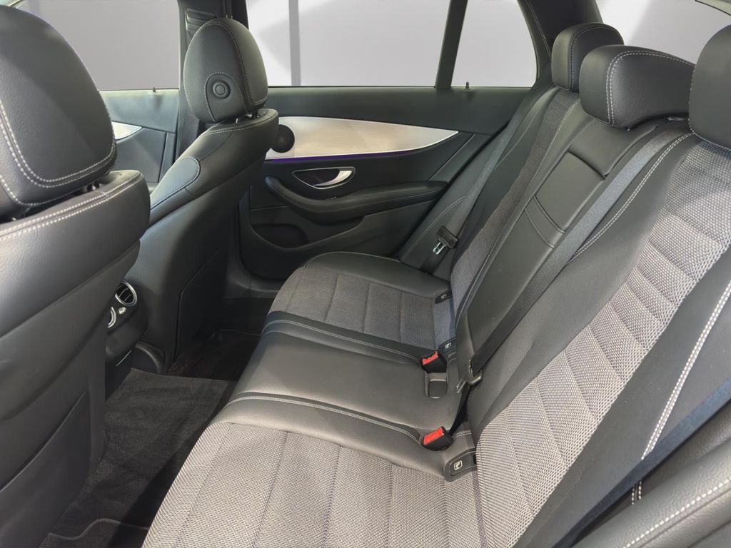 Mercedes-Benz E 300 2022