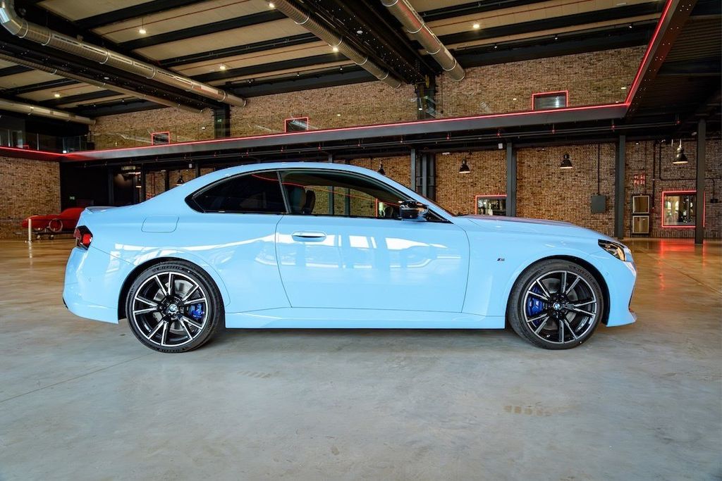 BMW M240i 2025