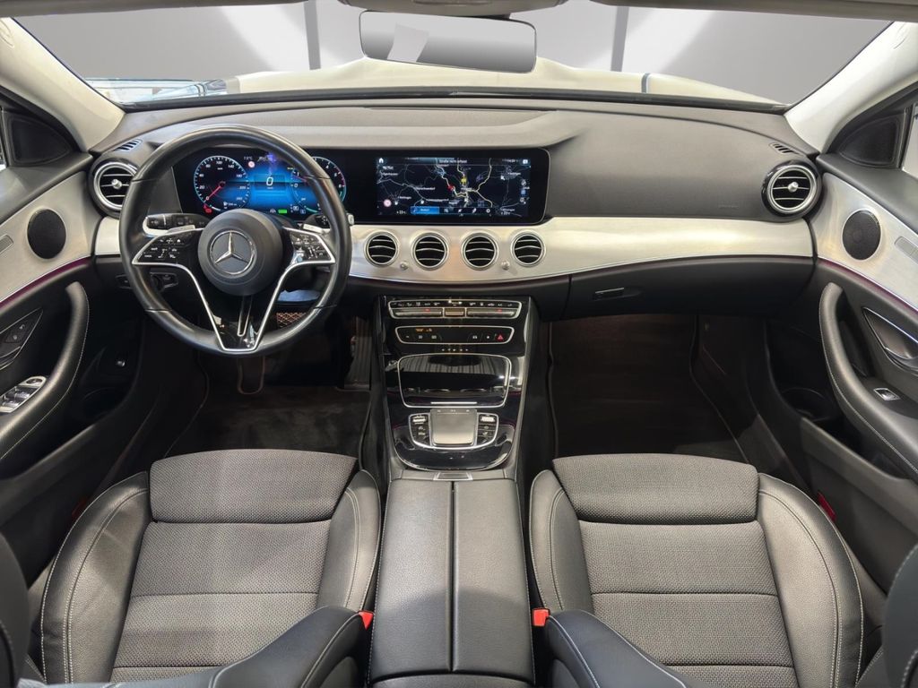 Mercedes-Benz E 300 2022