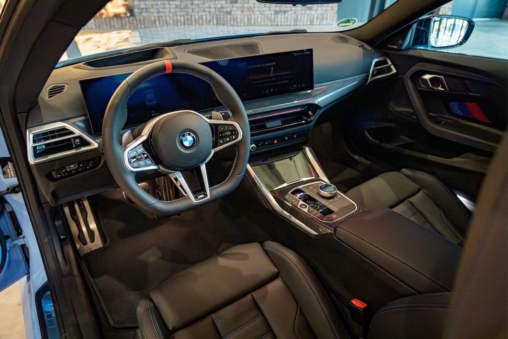 BMW M240i 2025
