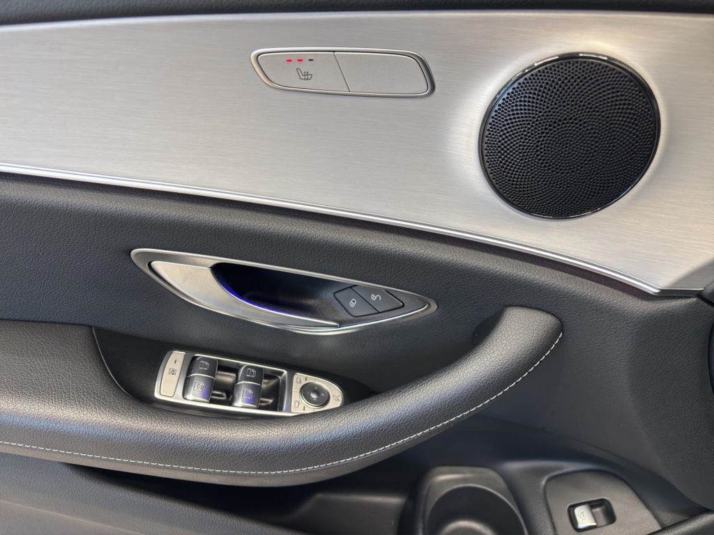 Mercedes-Benz E 300 2022