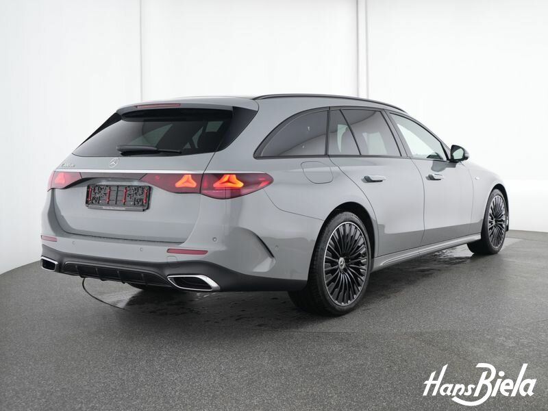 Mercedes-Benz E 300 2025
