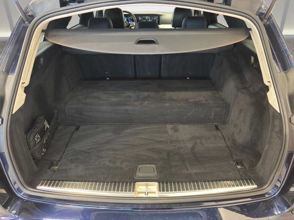 Mercedes-Benz E 300 2022