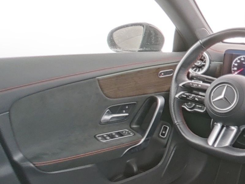 Mercedes-Benz CLA 200 2024