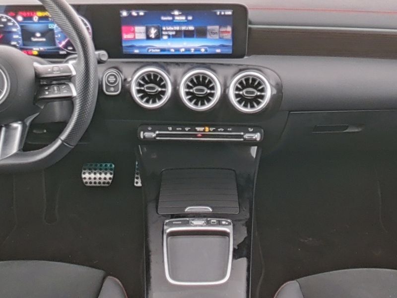 Mercedes-Benz CLA 200 2024