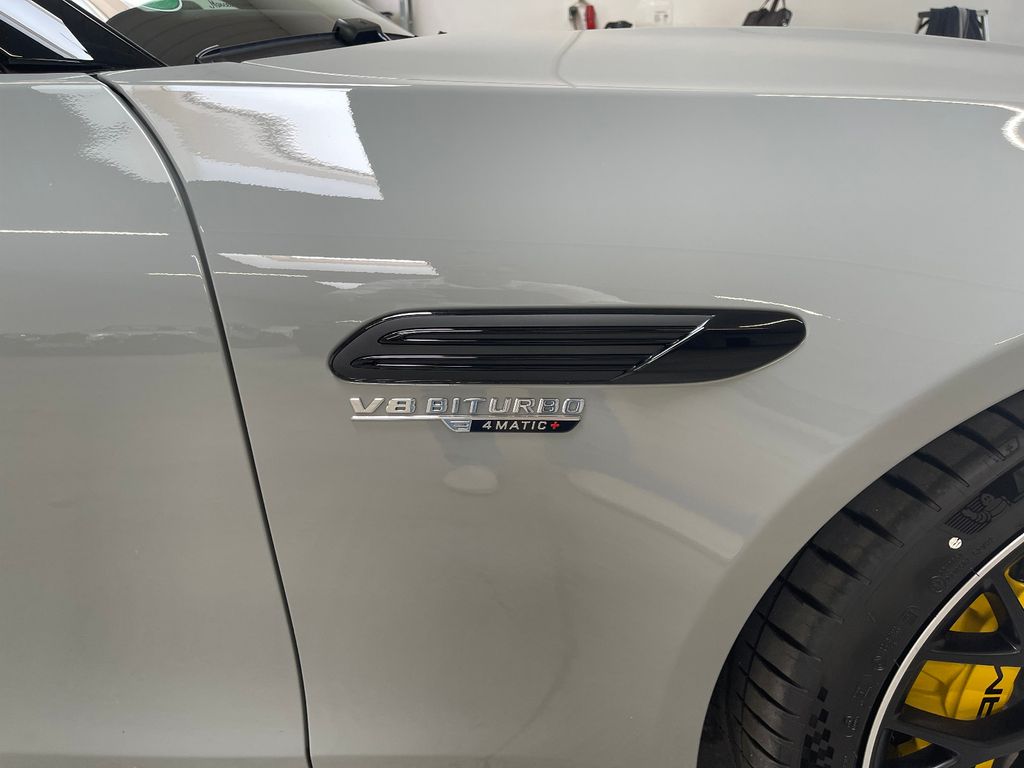 Mercedes-Benz SL 63 AMG 2023