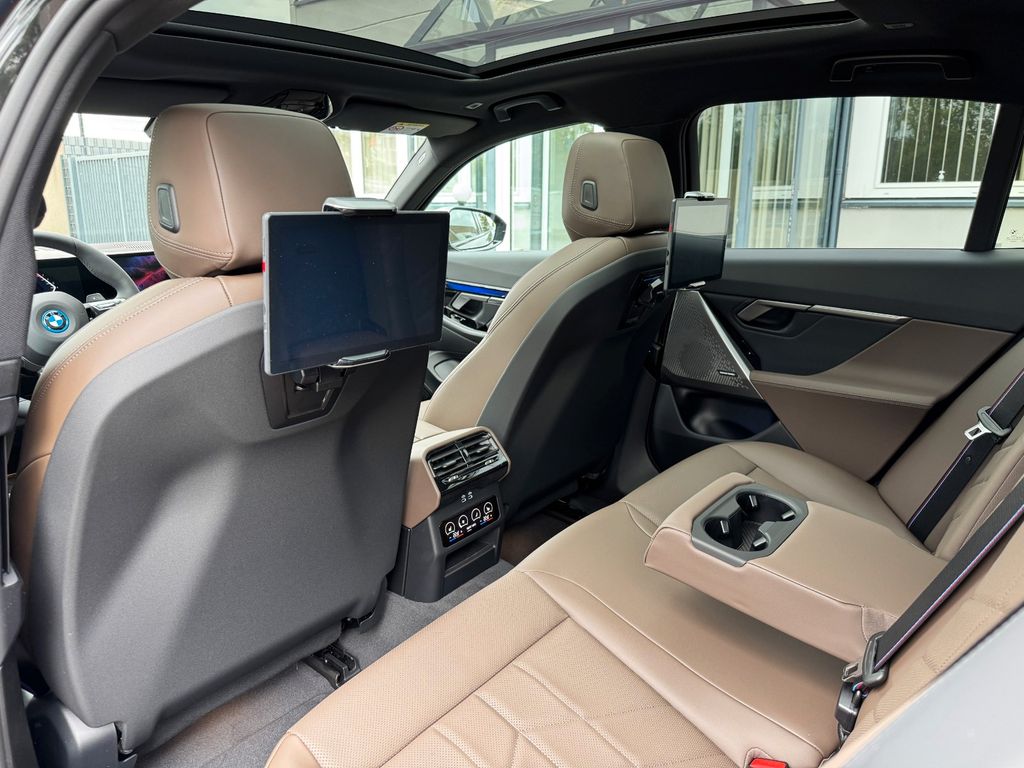 BMW 530 2025