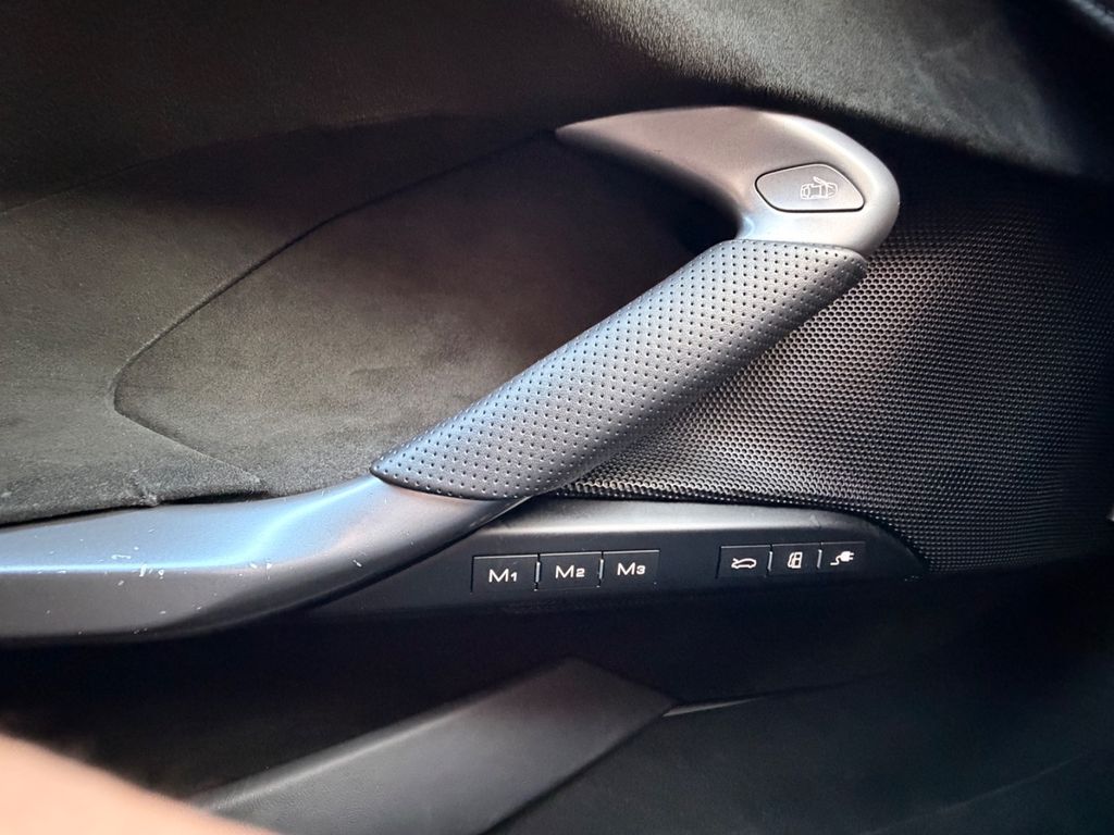 Ferrari 296 GTB 2023