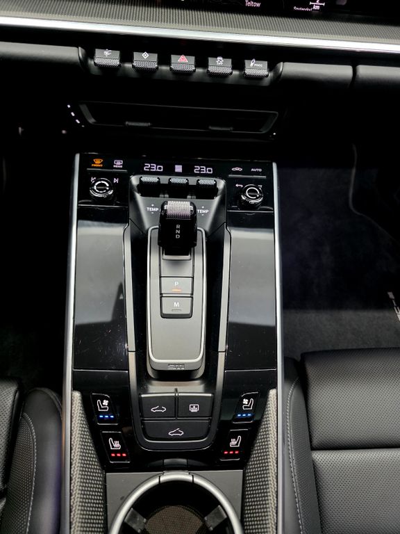 Porsche 992 2023