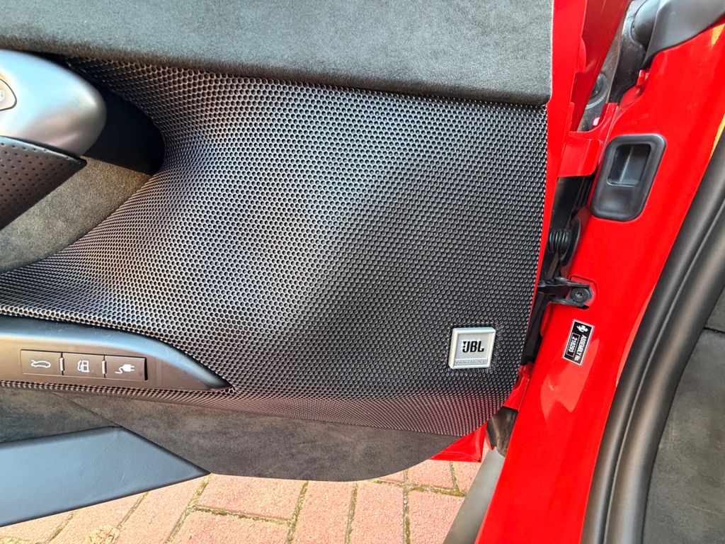 Ferrari 296 GTB 2023