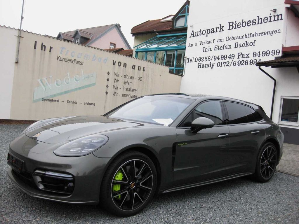 Porsche Panamera 2022