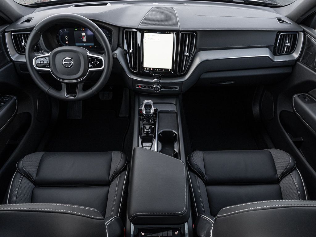 Volvo XC60 2025