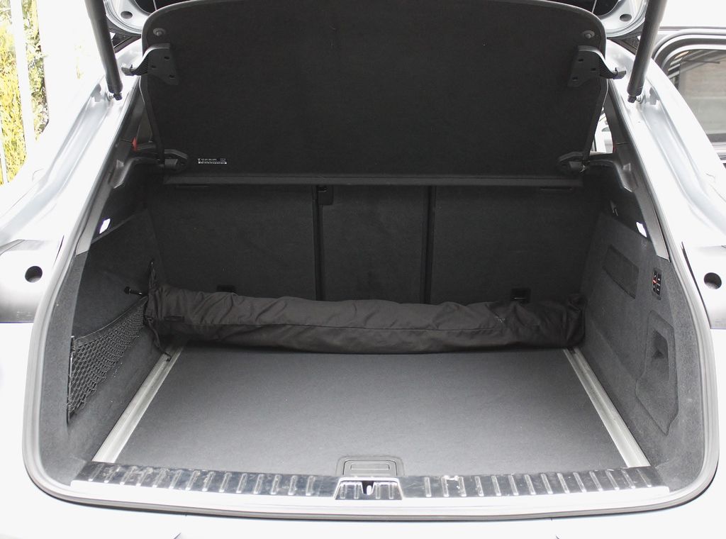 Porsche Cayenne 2021