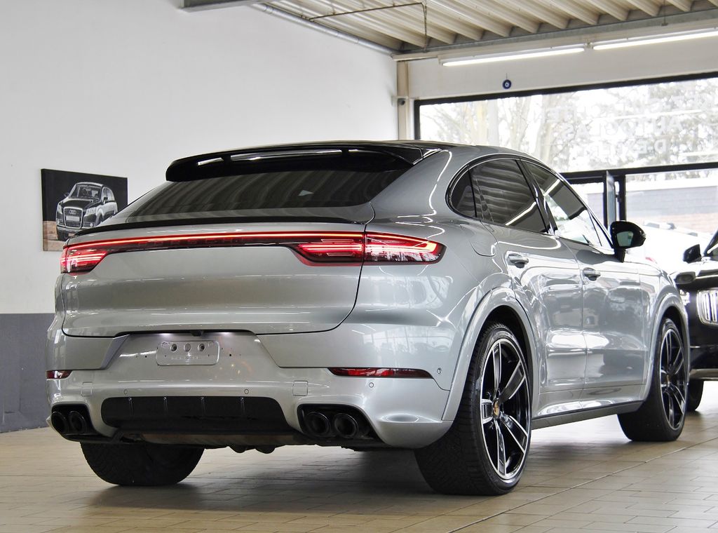 Porsche Cayenne 2021