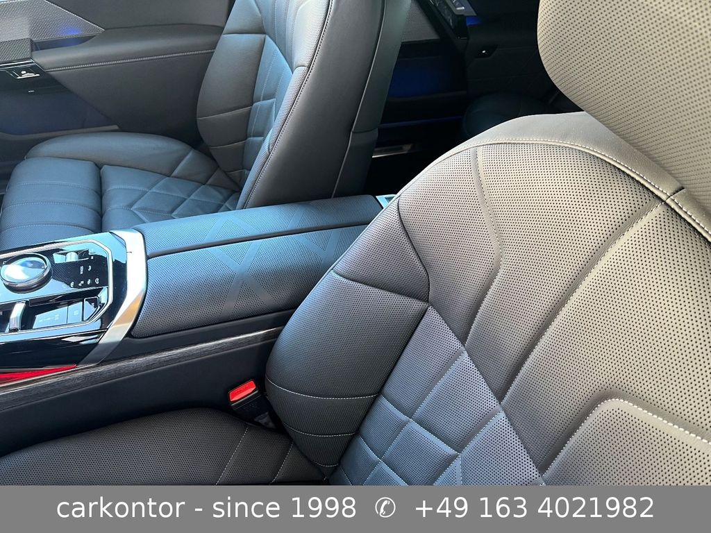 BMW i7 2025