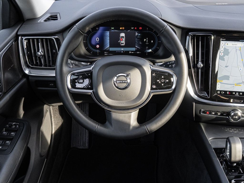 Volvo V60 Cross Country 2023