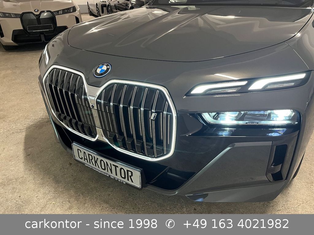 BMW i7 2025
