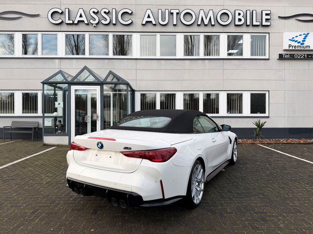 BMW M4 2025