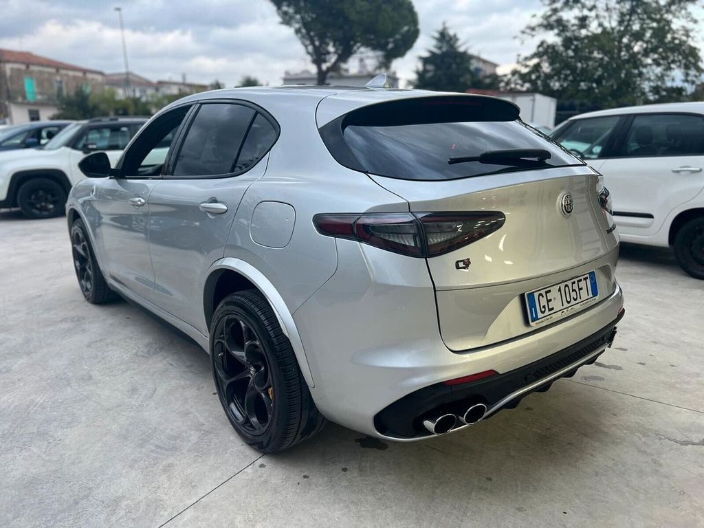 Alfa Romeo Stelvio 2021