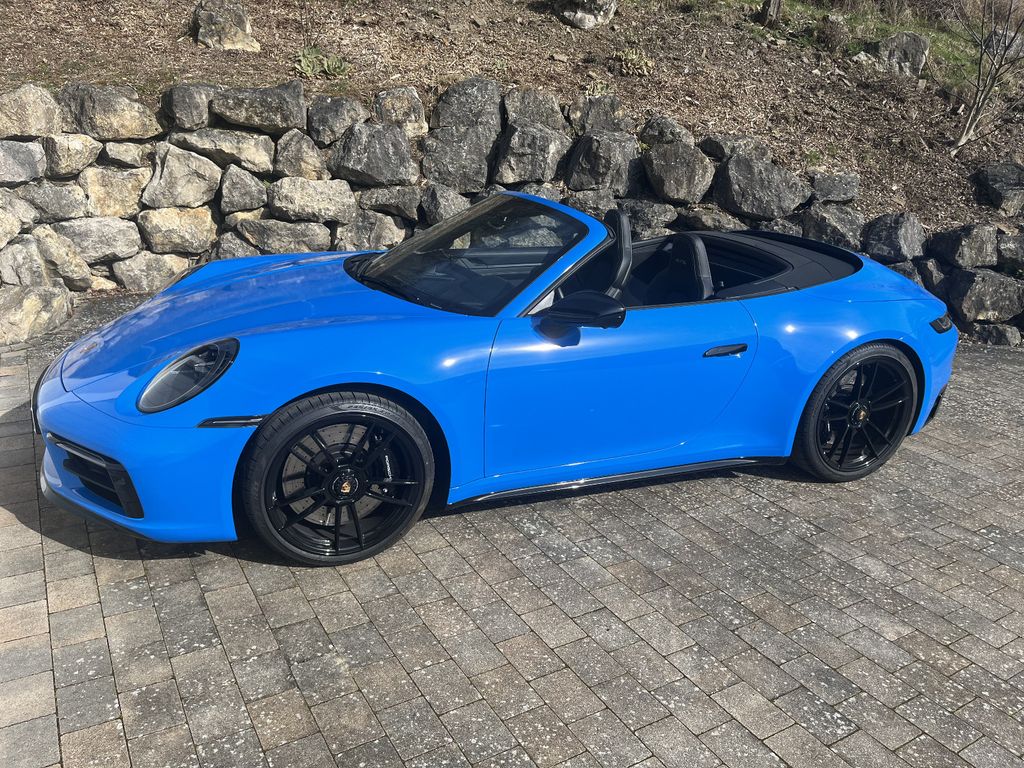 Porsche 992 2023
