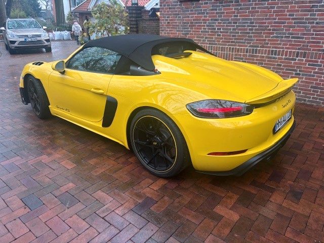 Porsche Boxster 2024