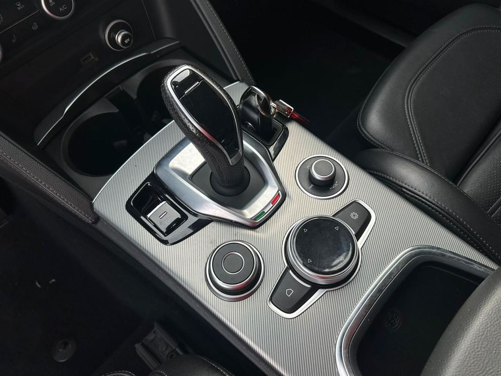 Alfa Romeo Stelvio 2020