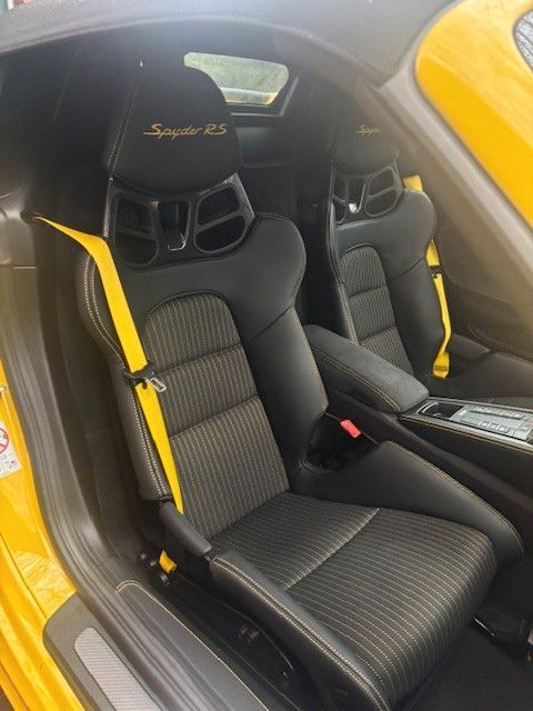 Porsche Boxster 2024