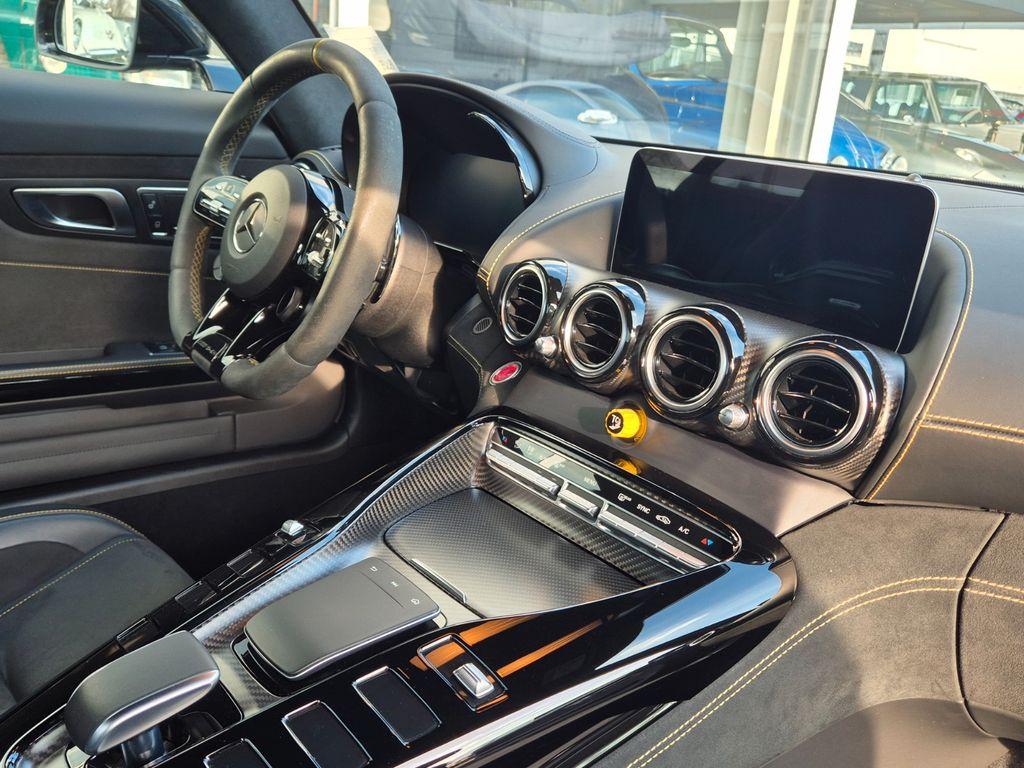 Mercedes-Benz AMG GT R 2021