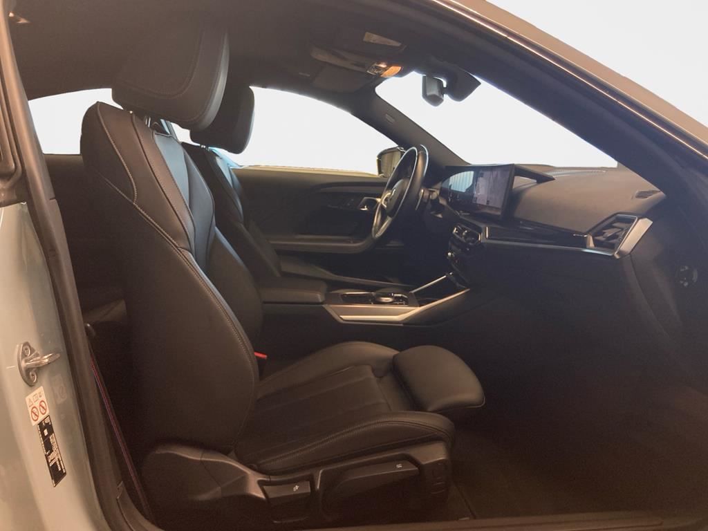 BMW 220 2024