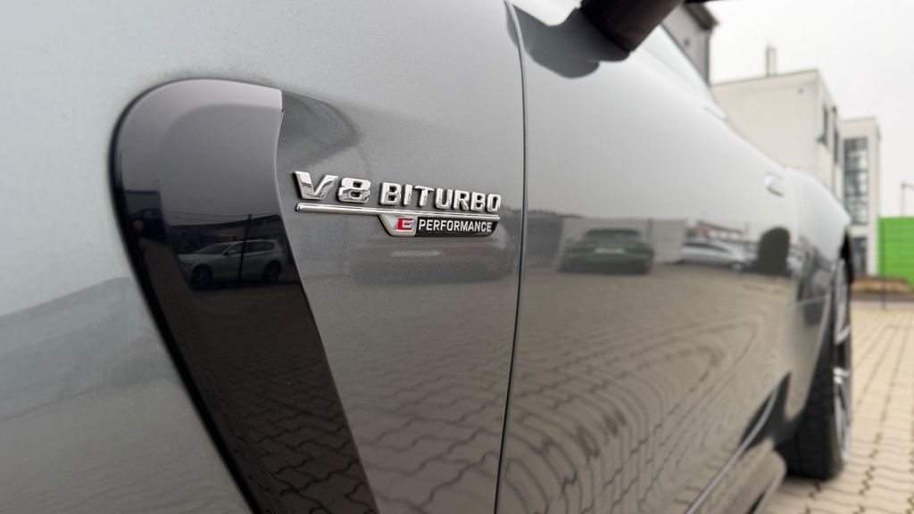 Mercedes-Benz AMG GT 2025