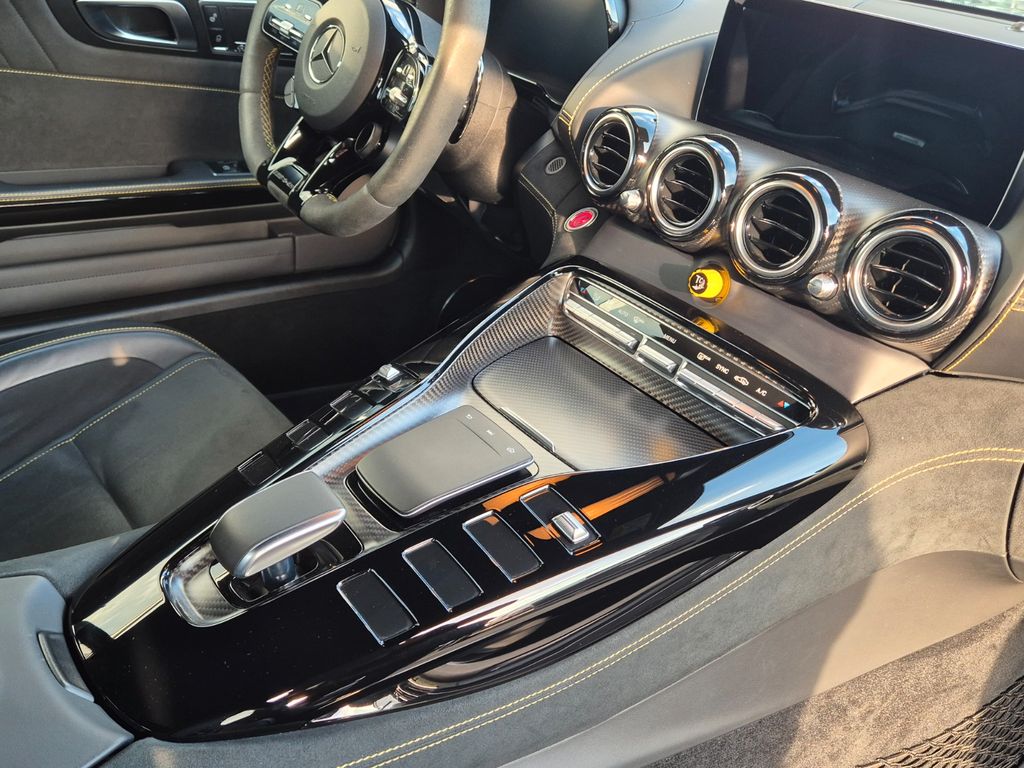 Mercedes-Benz AMG GT R 2021