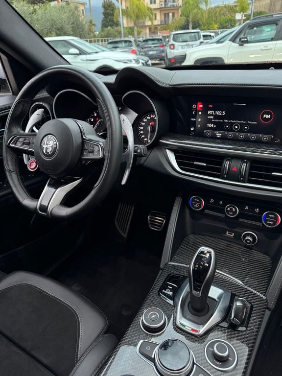 Alfa Romeo Stelvio 2021