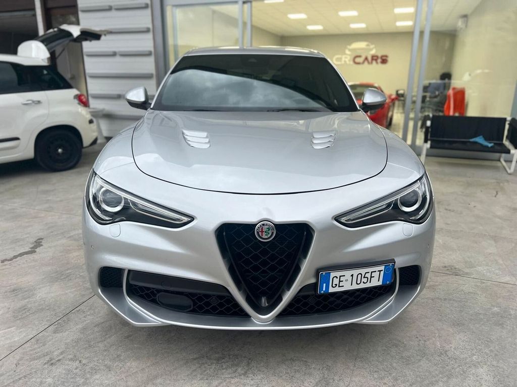 Alfa Romeo Stelvio 2021