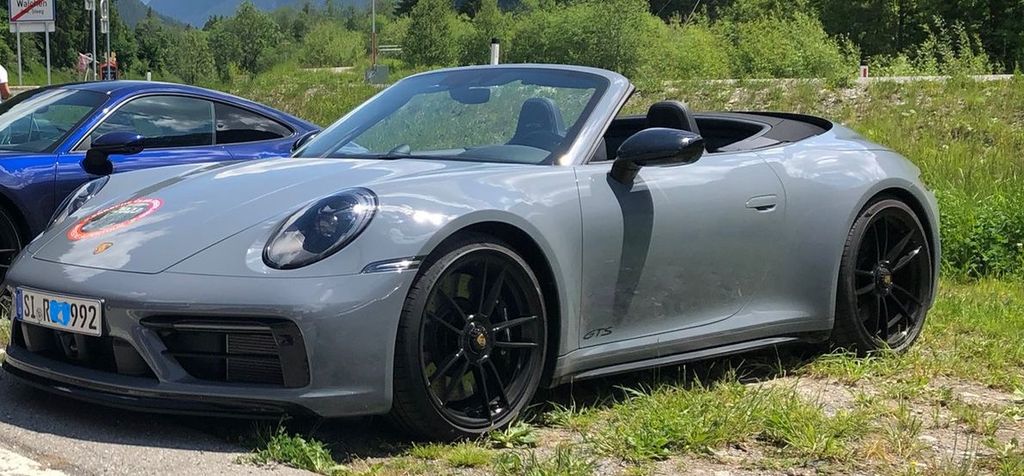 Porsche 992 2023