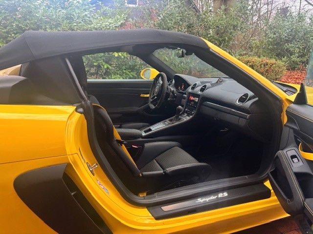 Porsche Boxster 2024