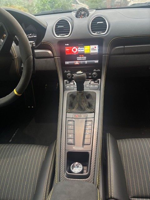 Porsche Boxster 2024