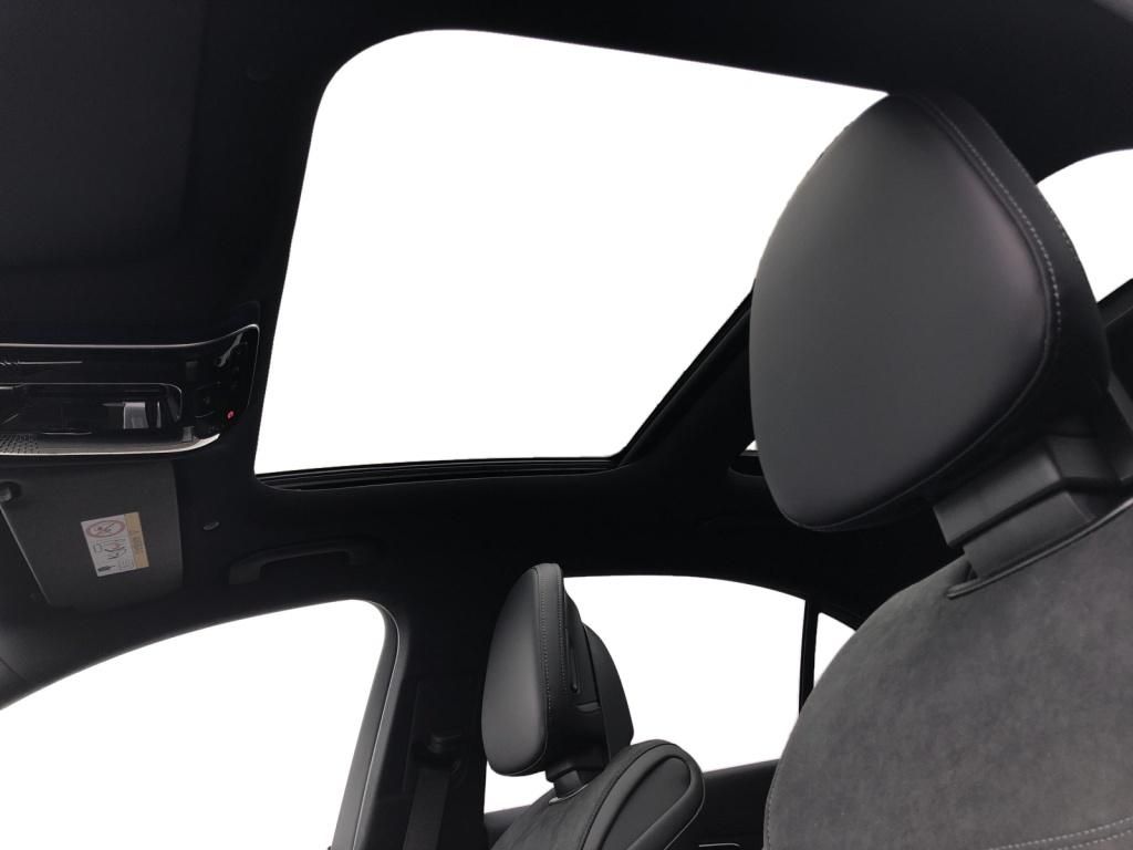 Mercedes-Benz C 300 2025